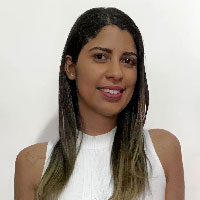 Em 2020, Karina R. perdeu o emprego. Hoje, é aprovada no MEC!