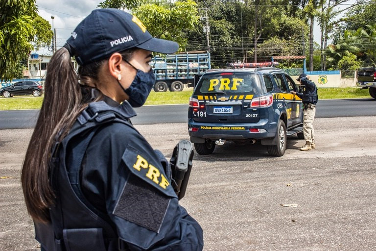 Mulheres na Polícia: Como é Ser uma Policial Feminina?