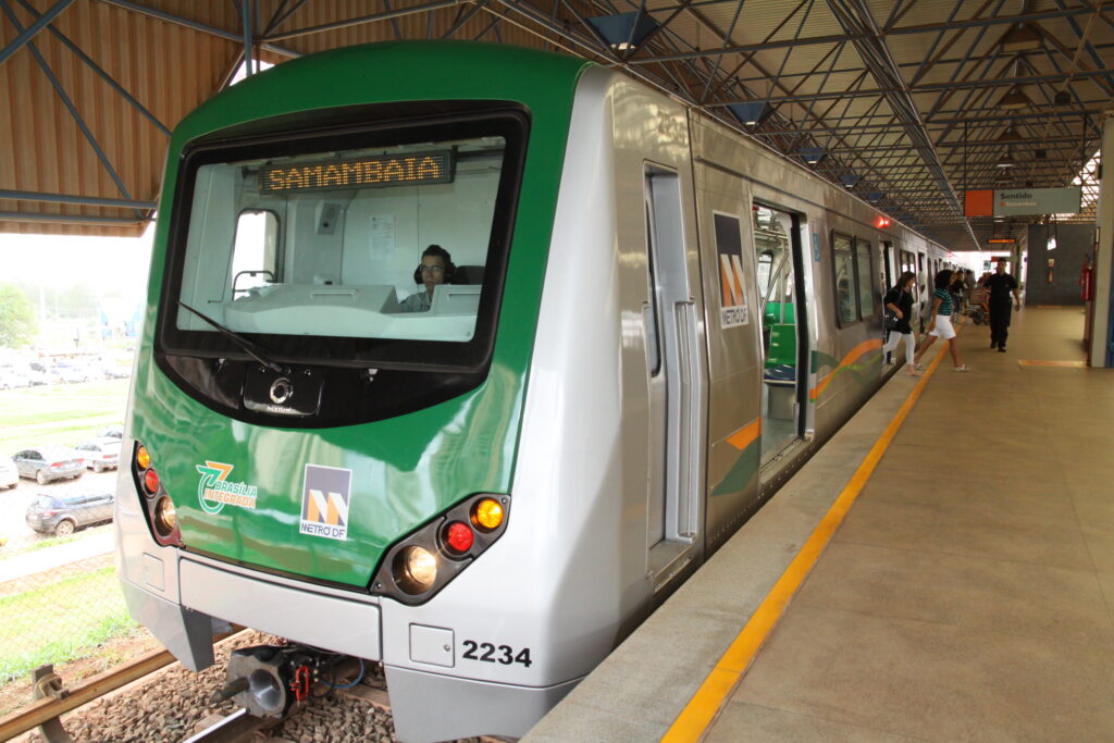 Deputado envia pedido de novo concurso Metrô DF à Câmara!