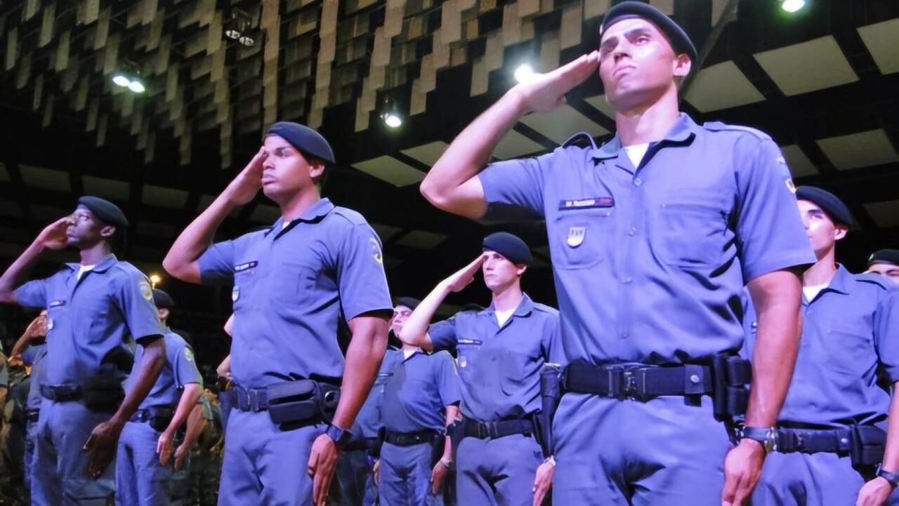 O que faz um soldado combatente da Polícia Militar?