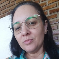 Diana R. conciliou a maternidade, trabalho e a pós com o estudo!