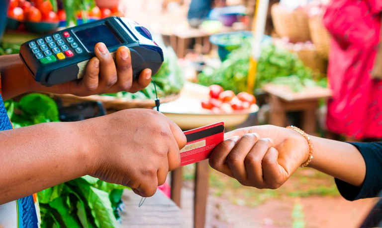 Concurso Correios: saiba quanto é o vale-alimentação